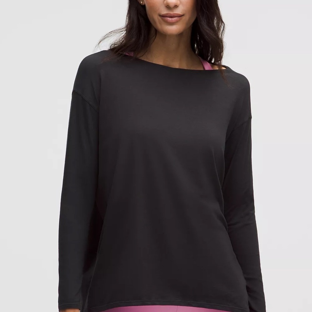 Women's Lululemon Back in Action Long Sleeve in Black